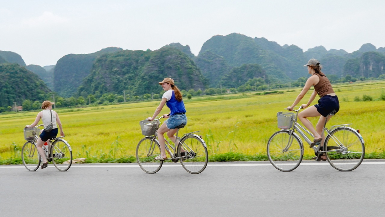 Cycle Through Timeless Tam Coc